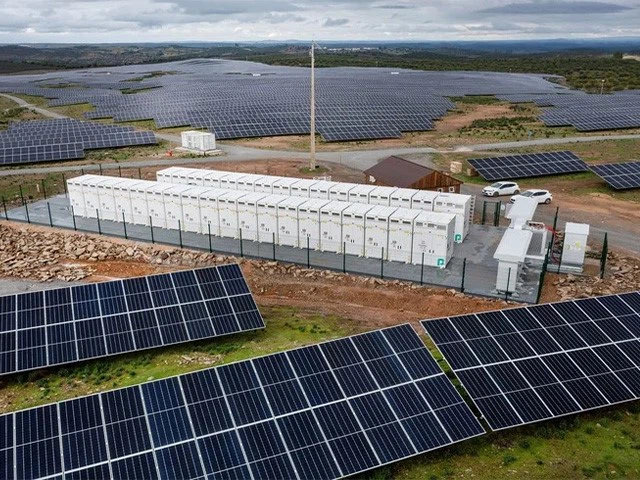 Retrofitting PV with BESS Retrofitting PV with BESS